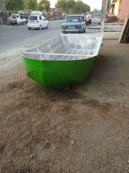 Qayiq      лотка