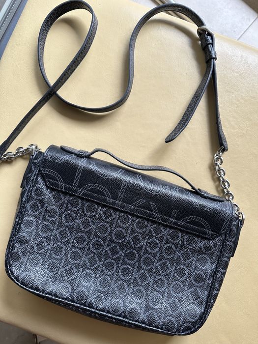 Оригинална чанта Calvin Klein