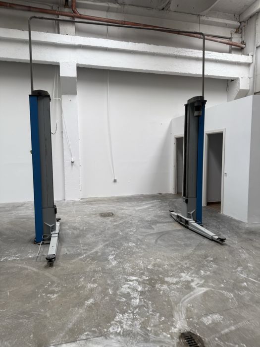 3 x Elevatoare 3.2T Ravaglioli