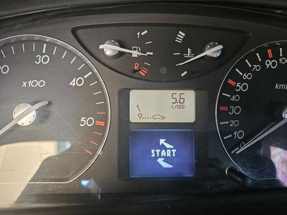 Vând Renault laguna