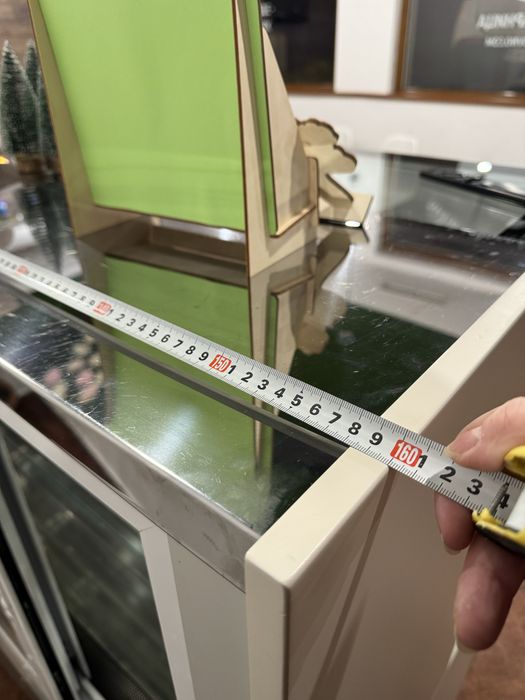 Сладкарска витрина Айси