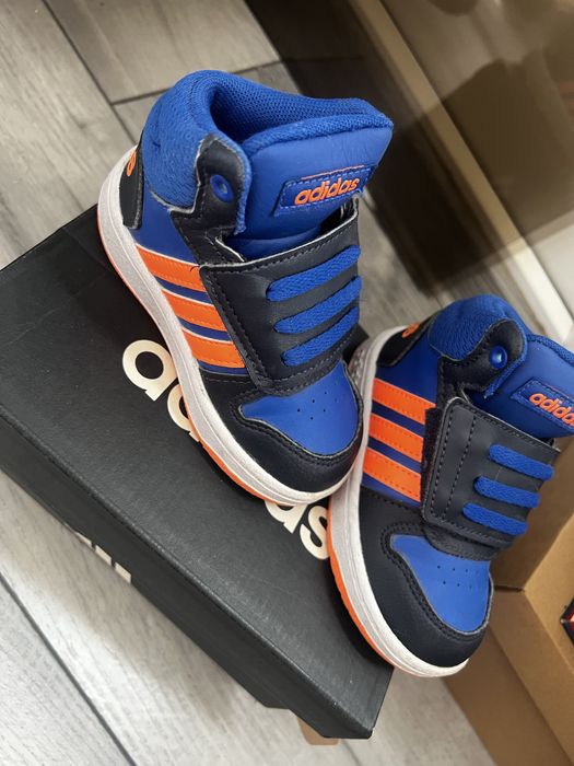 Vand incaltaminte  copii nr 22, 23