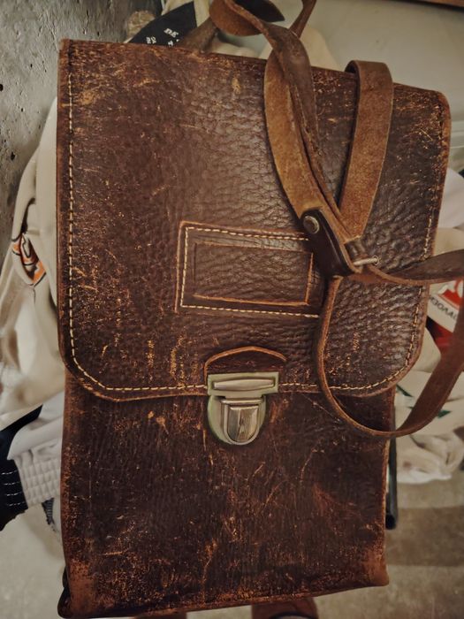 Летателна чанта, естествена кожа, телешки бокс.