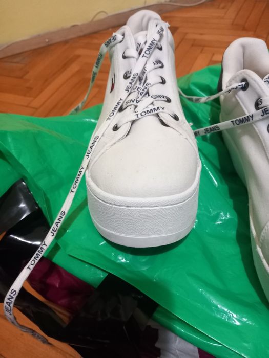 Оригинални обувки TOMMY HILFIGER размер -41