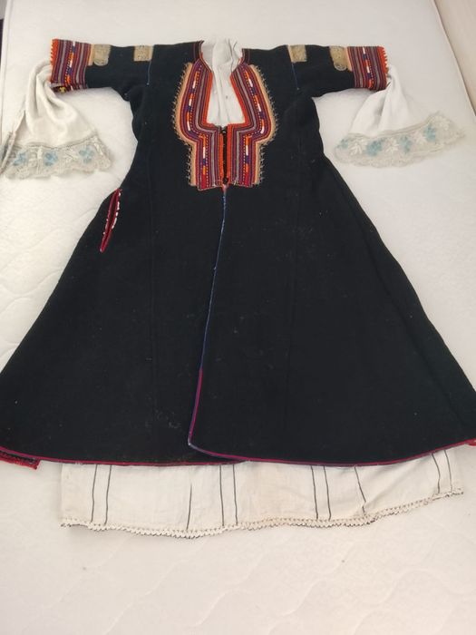 Кюстендилска носия сая