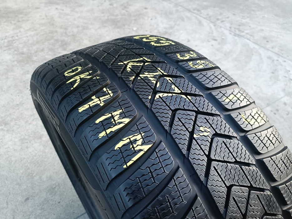 O anvelopa iarna 255 35 19 pirelli sottozero run flat profil 7 mm