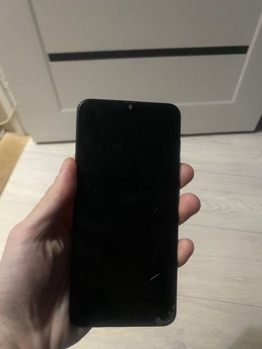 Продам телефон Самсунг А50