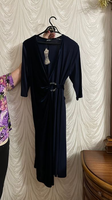 Платье вечернее в темно синем цвете