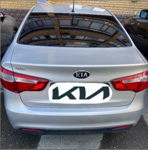 Продам автомобиль Kia Rio