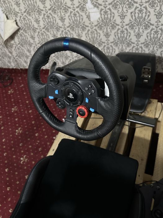 Volan PS g29 cu schimbator si pedale