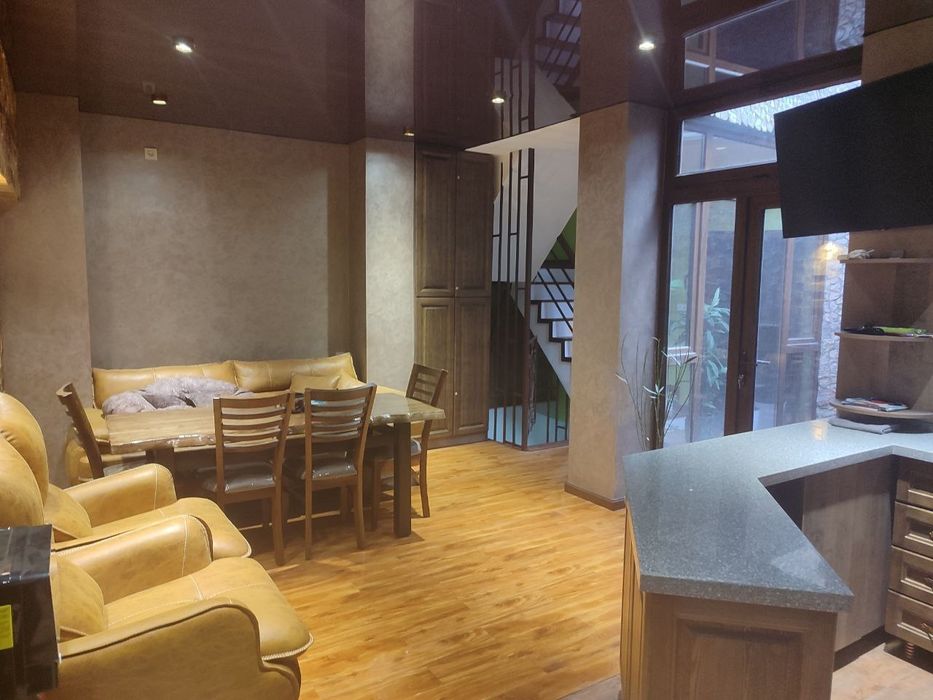 1.Бадамзар коттедж- 1 сотка,