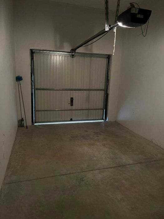 Дава се под наем Гараж / Паркомясто в Варна, Левски - 20 кв.м за 153 € - Снимка #3