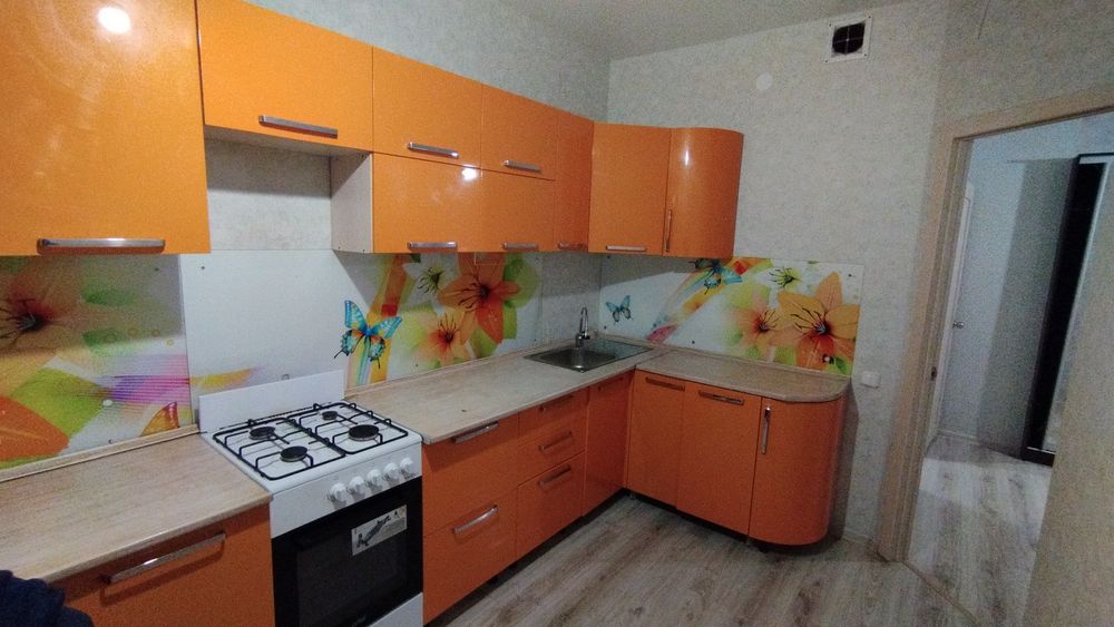 Продается кухонный гарнитур