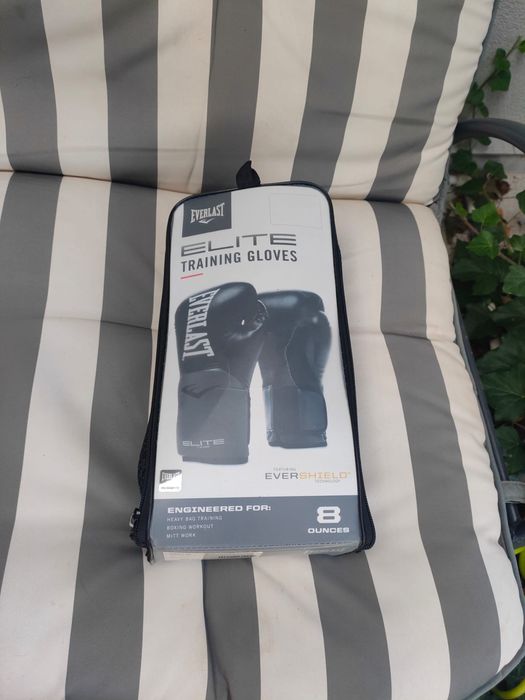 Manusi box pentru copii