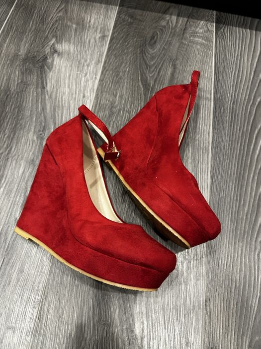Pantofi cu platforma 36