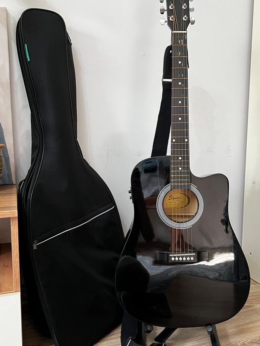 Продам гитару Squire SA-105CE