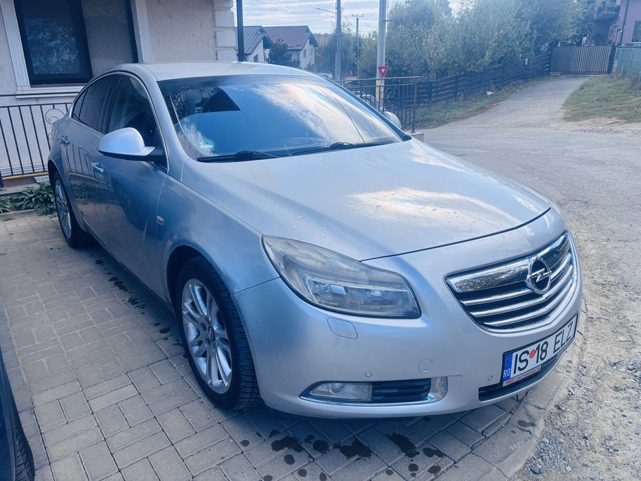 Opel Insignia 2.0 CDTI Automată, 130 CP – 2009