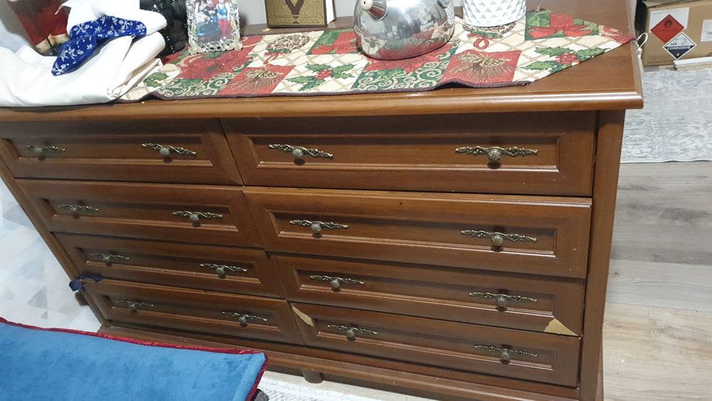 Шкаф плательный и комод