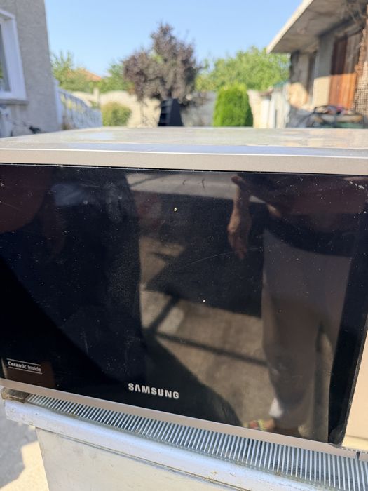 Samsung микровълнова фурна с различни функции