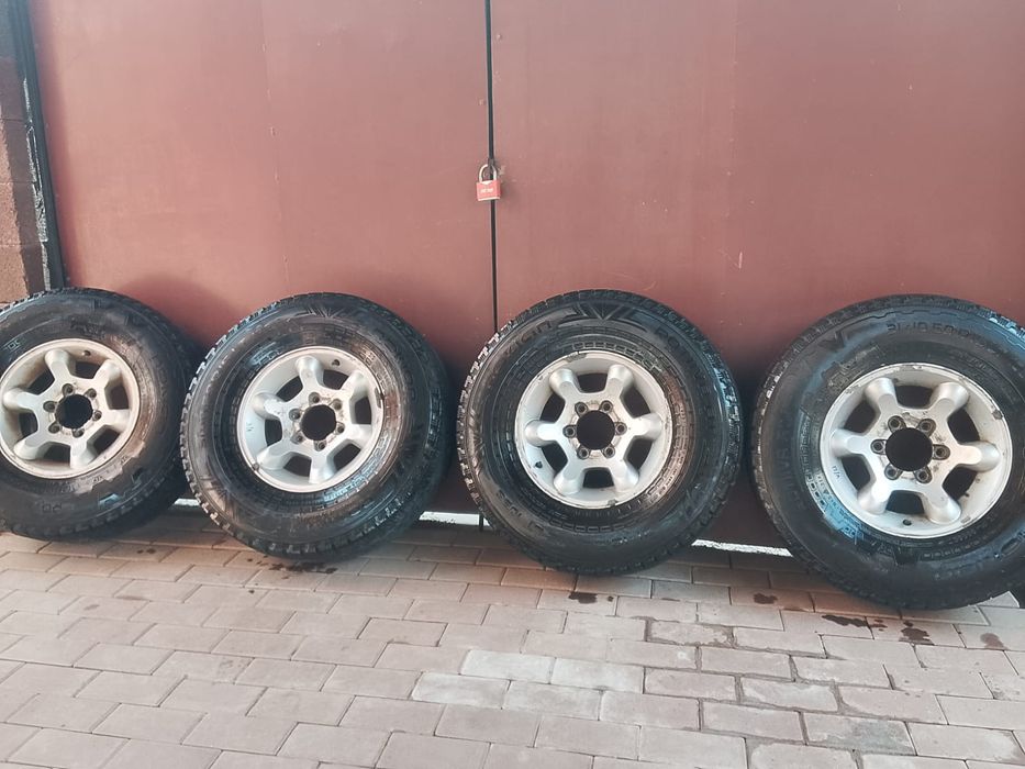 Продам багажник и колеса