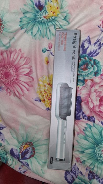 Placa tip perie de indreptat parul