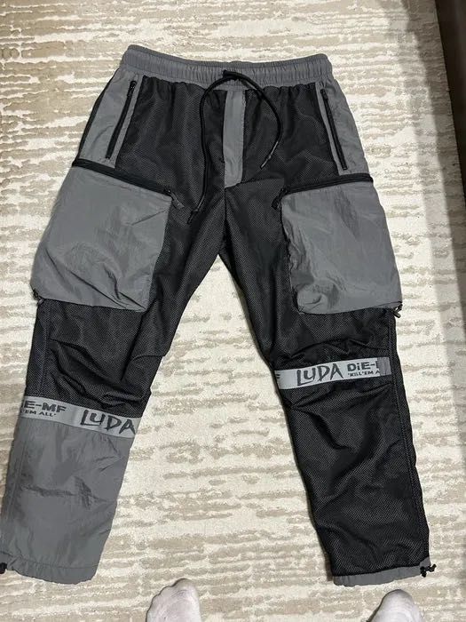 Паталон луда сив