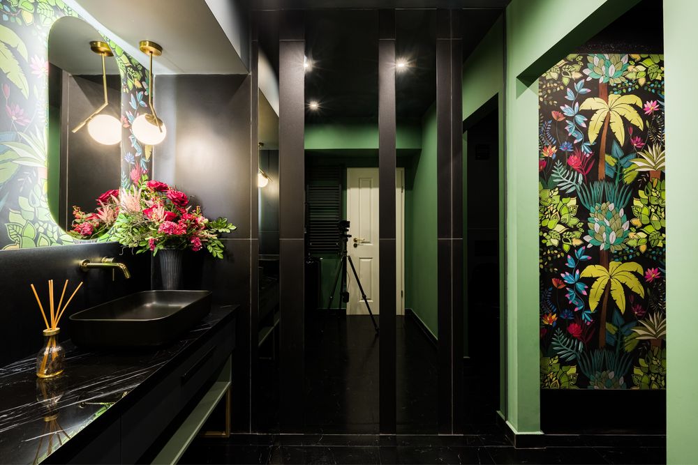 Inchiriez cabinete in salon