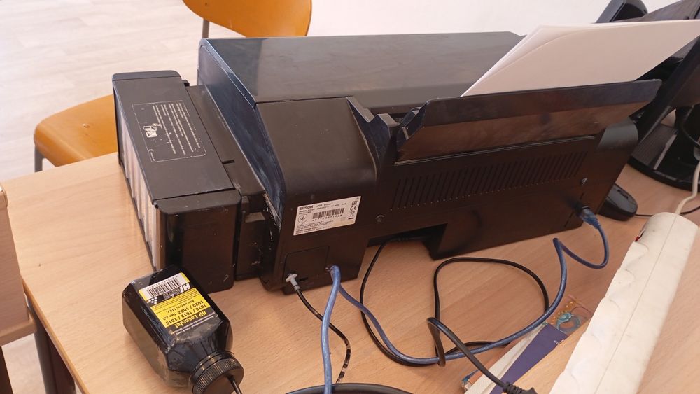 Продам притер Epson l 805