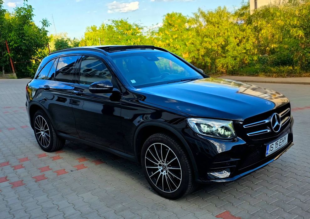 Mercedes-Benz GLC AMG line/ Pano/ Burmester/ LED