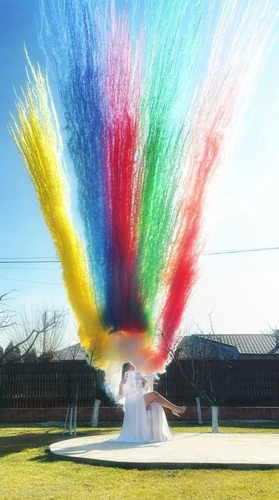 Jocuri de artificii exterioare de seara și zi.