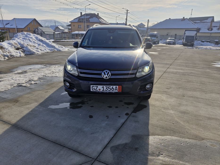 Vând  Tiguan       DSG