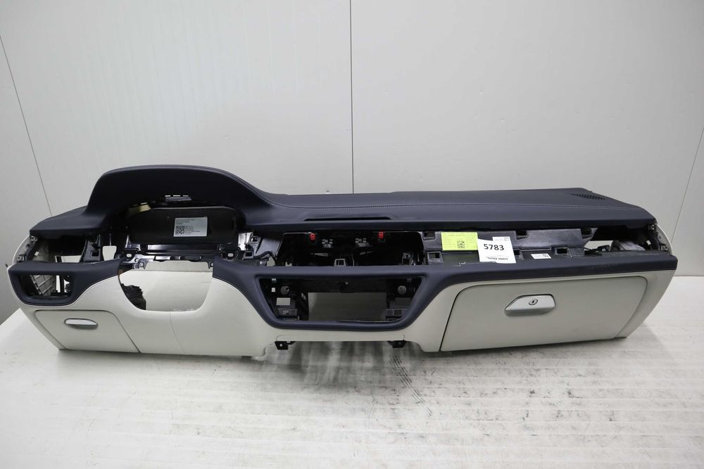 Арматурно табло БМВ Г11 Г12 BMW G11 G12 Синьо/бяло Индивидуал