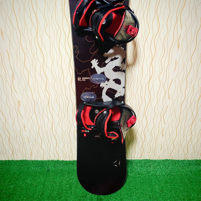Placa snowboard Atomic 159 cm + legături Atomic L