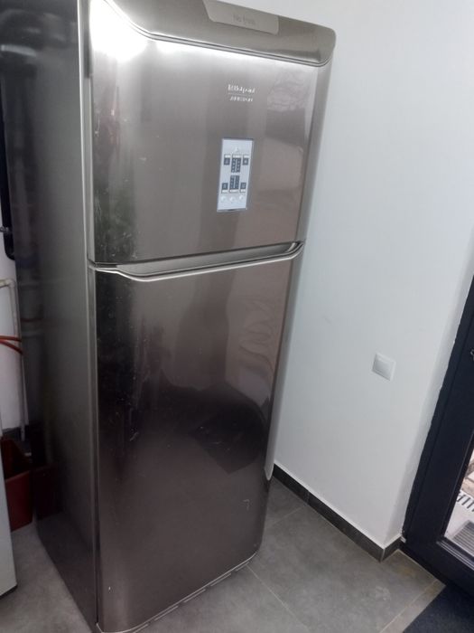 Frigider  Ariston  DEFECT