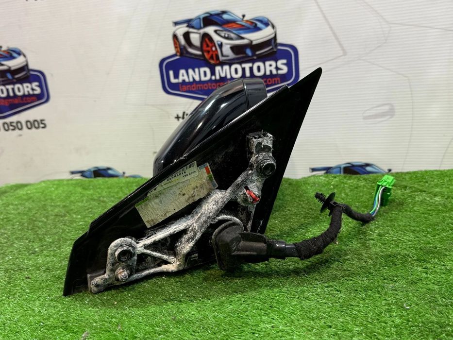 OGLINDA DREAPTA VOLVO V40 2.0 DIESEL 2015 COD OEM 31278140 4309884 31299632 2012-2019