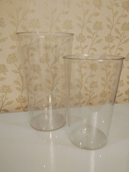 Набор пластиковых ваз 2 шт — лёгкие, прочные, не бьются