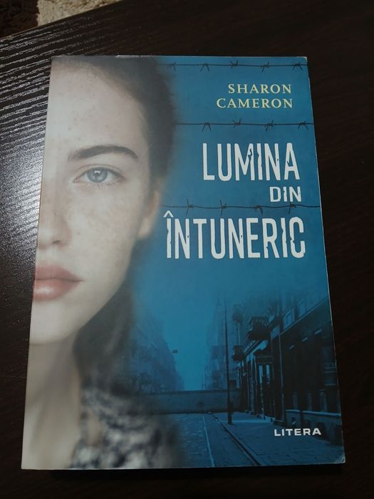 Vând cărți diverse