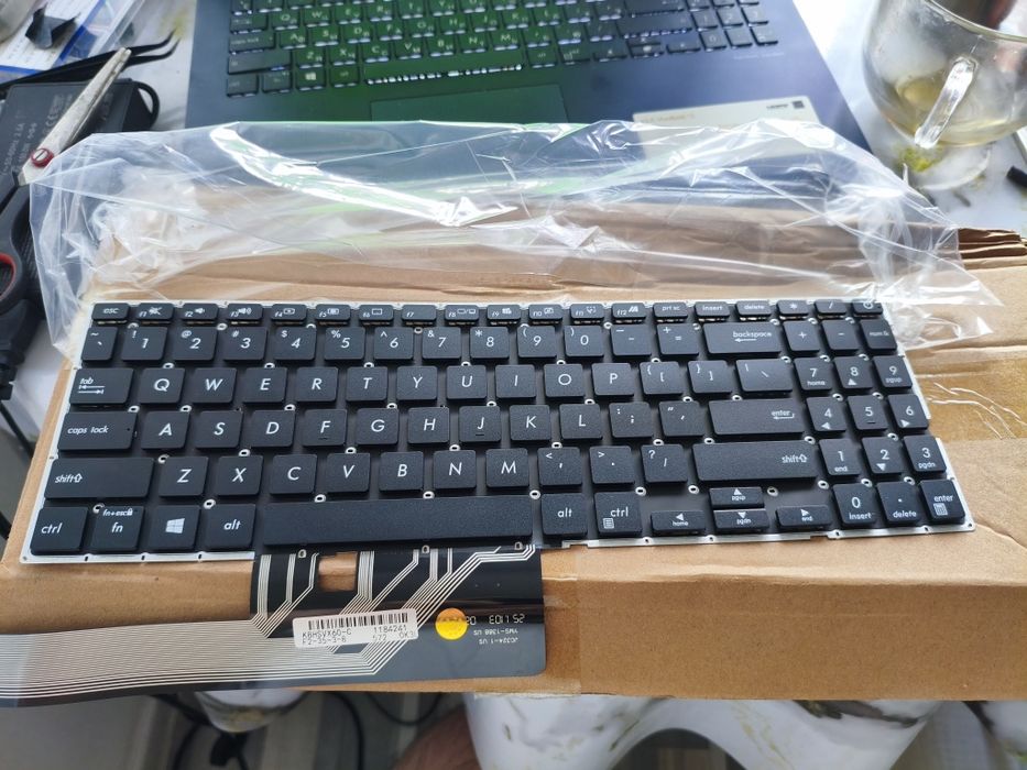 Клавиатуры Asus X572