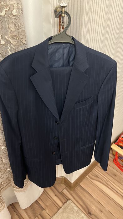 Продается костюм мужской 46 р