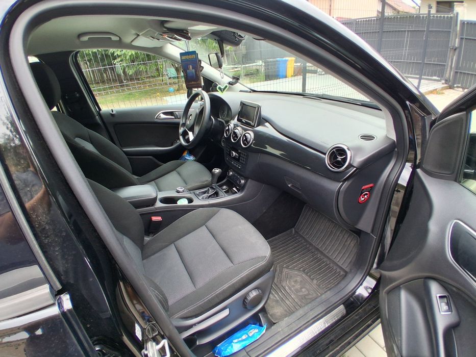 Mercedes B180 - 2012