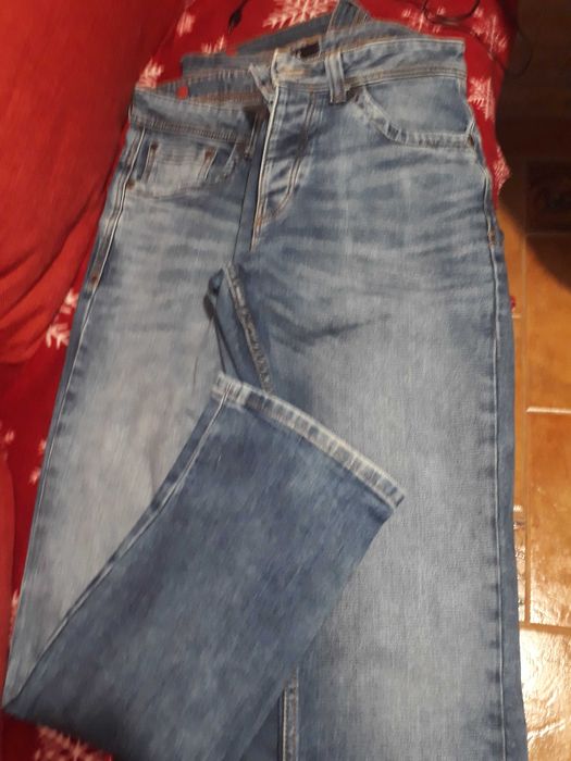 Blugi 2 per regular fit 32/32