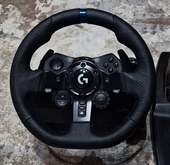 Vând Logitech G923