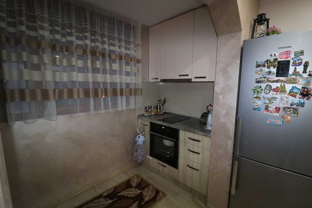 Продава се Тристаен апартамент в Благоевград, Орлова чука - 64 кв.м за 1172 €/кв.м - Снимка #2