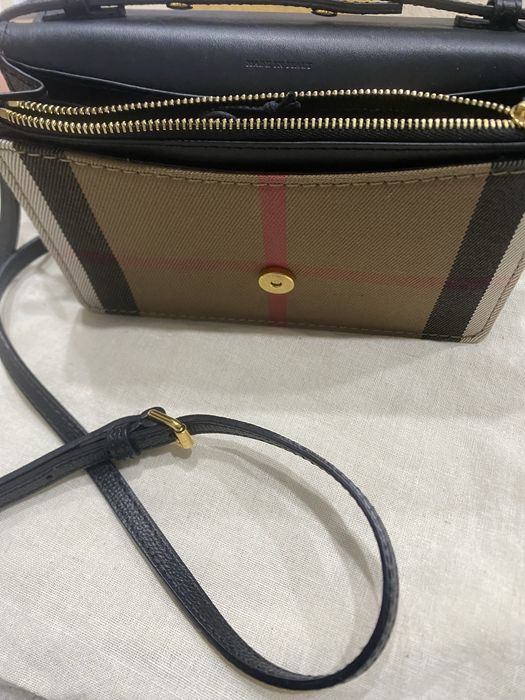 Продам сумочку burberry