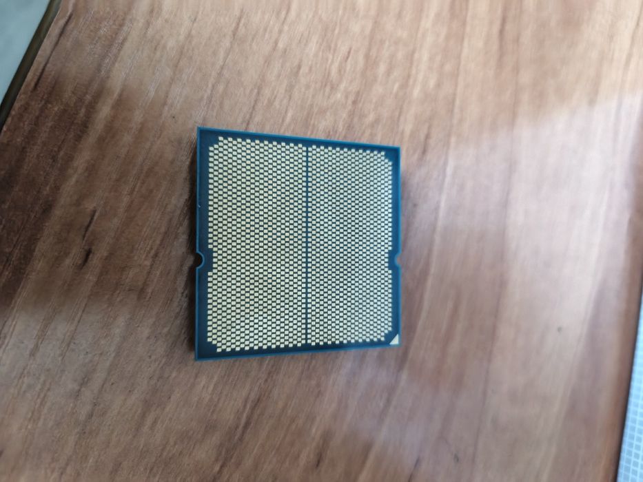 Процессор Ryzen 7 8700g и кулер в подарок