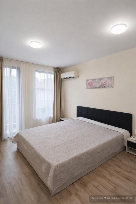 Дава се под наем Тристаен апартамент в Бургас, Център - 109 кв.м за 1100 € - Снимка #3