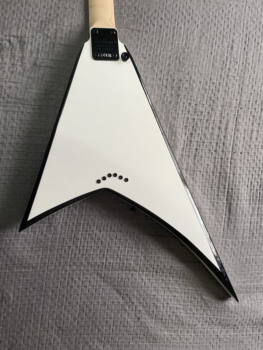 Chitară electrică Flying VJackson JS32T Rhoads