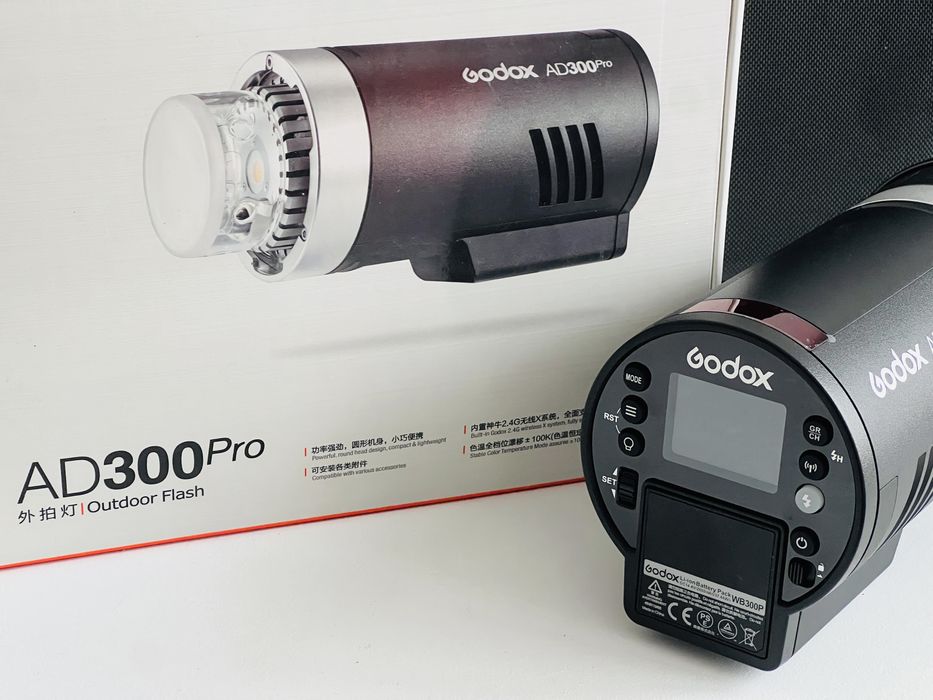 Светкавица GODOX AD300Pro