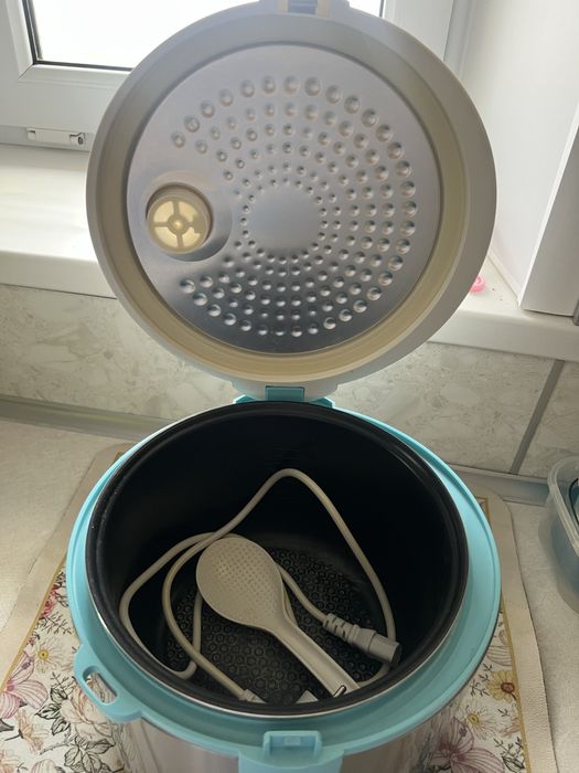 Продается мультиварка