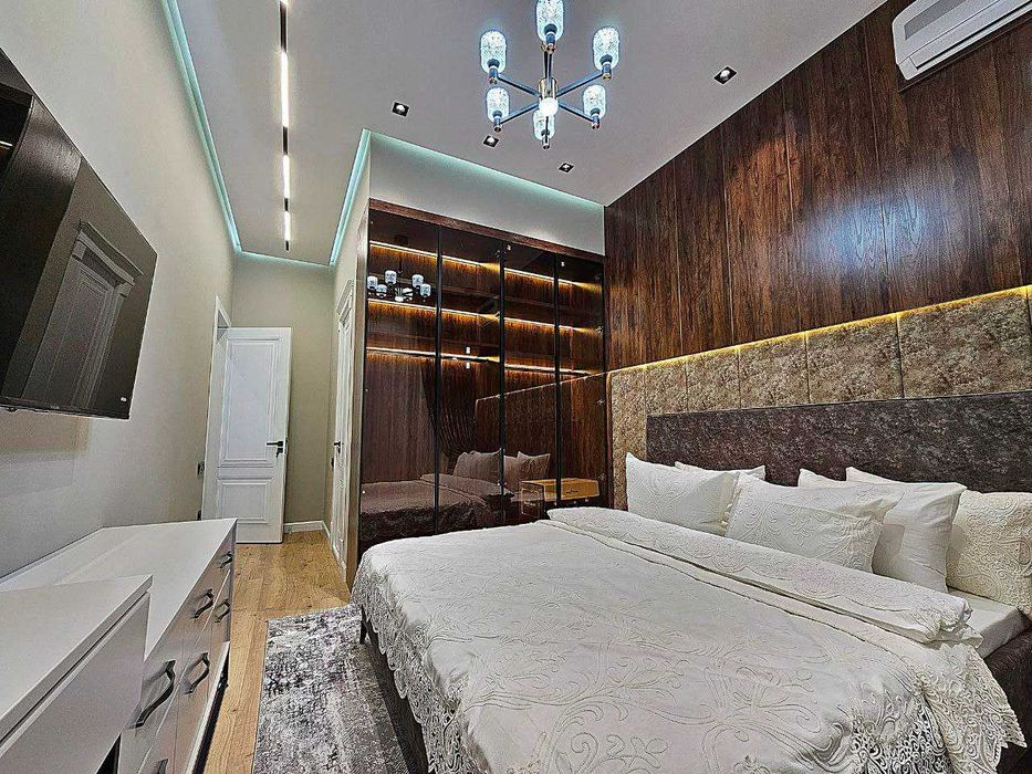 Улица Тараса Шевченко! Сдается 4-х комнатная квартира!